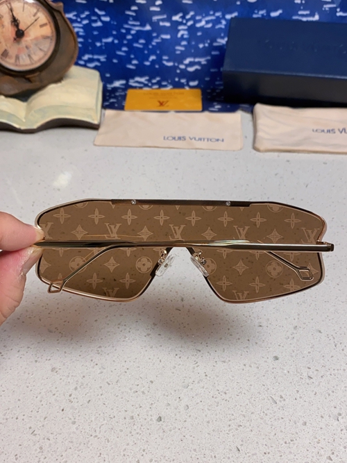 ルイヴィトンサングラス細部ディテール